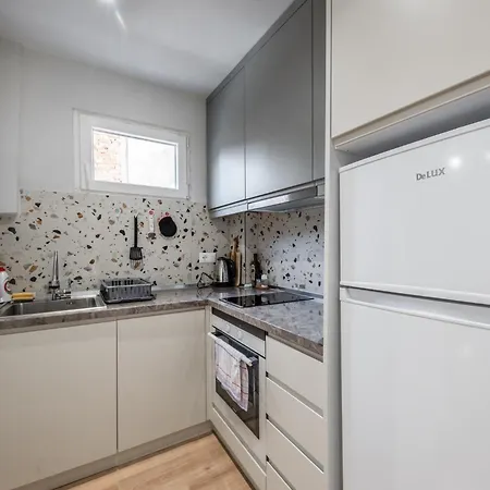 Pazari I Ri - Self Check-in - Fast Wifi - Late Check-out * Tirana